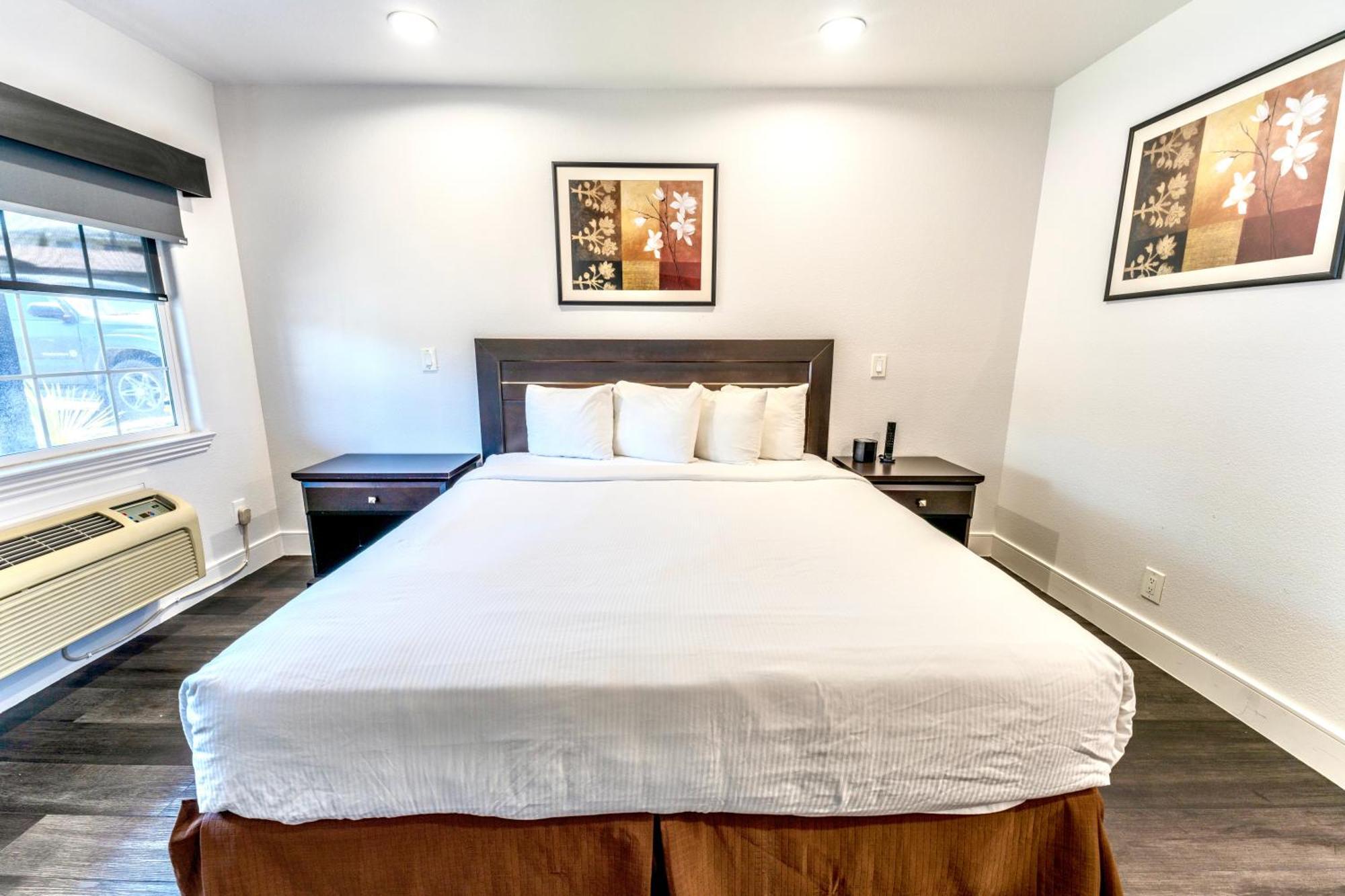 Monterey Surf Inn Bagian luar foto