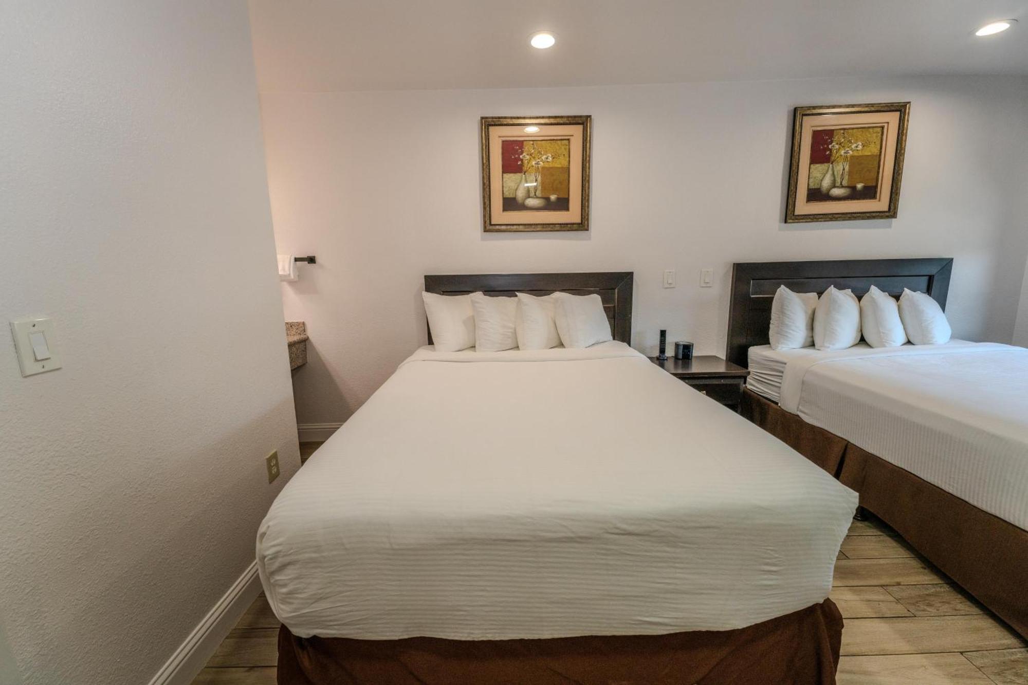 Monterey Surf Inn Bagian luar foto