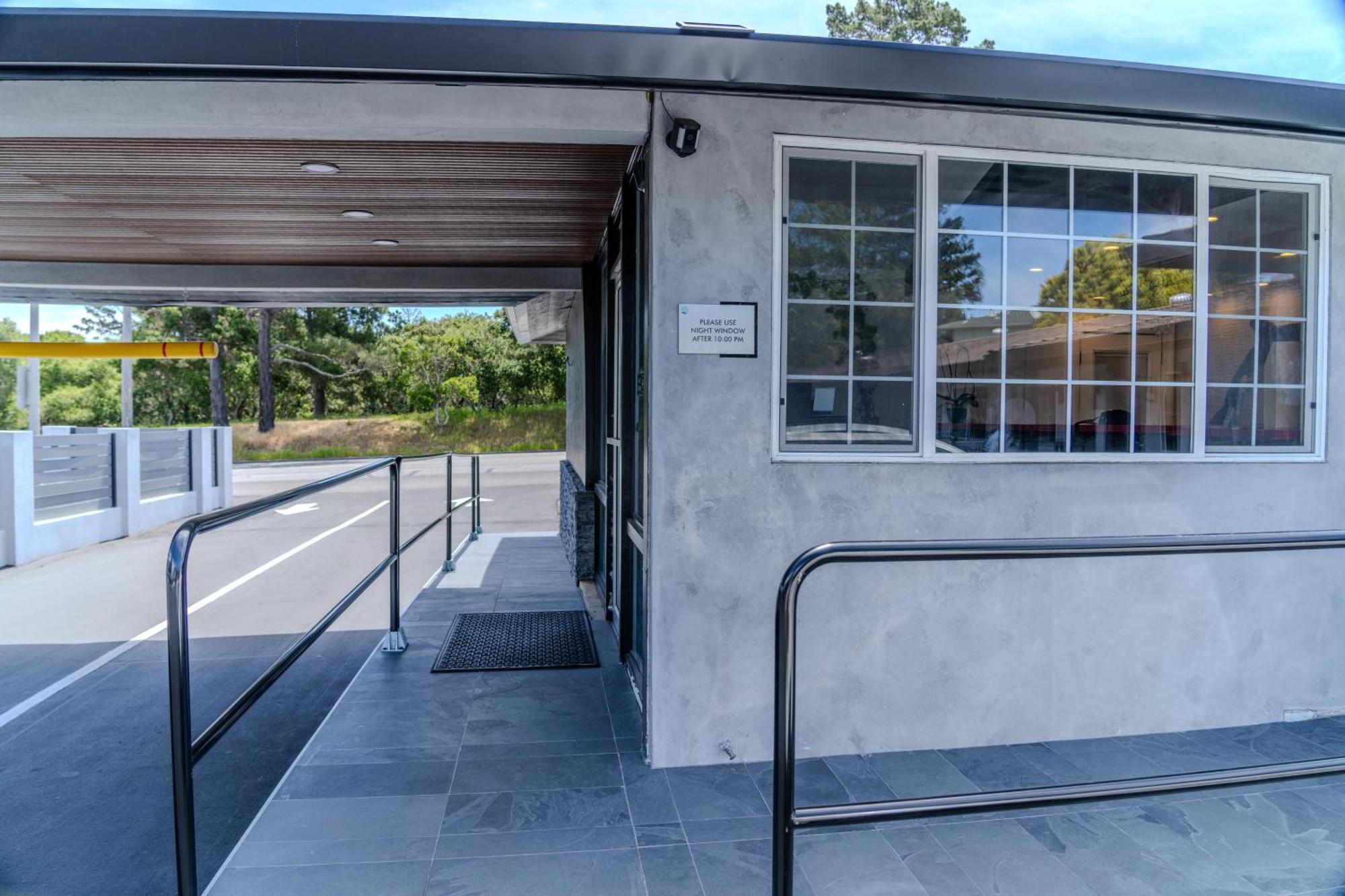 Monterey Surf Inn Bagian luar foto