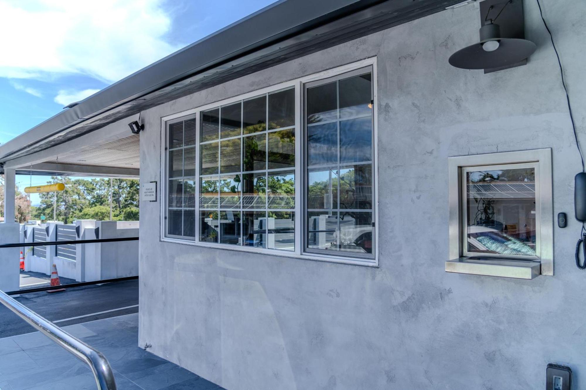 Monterey Surf Inn Bagian luar foto